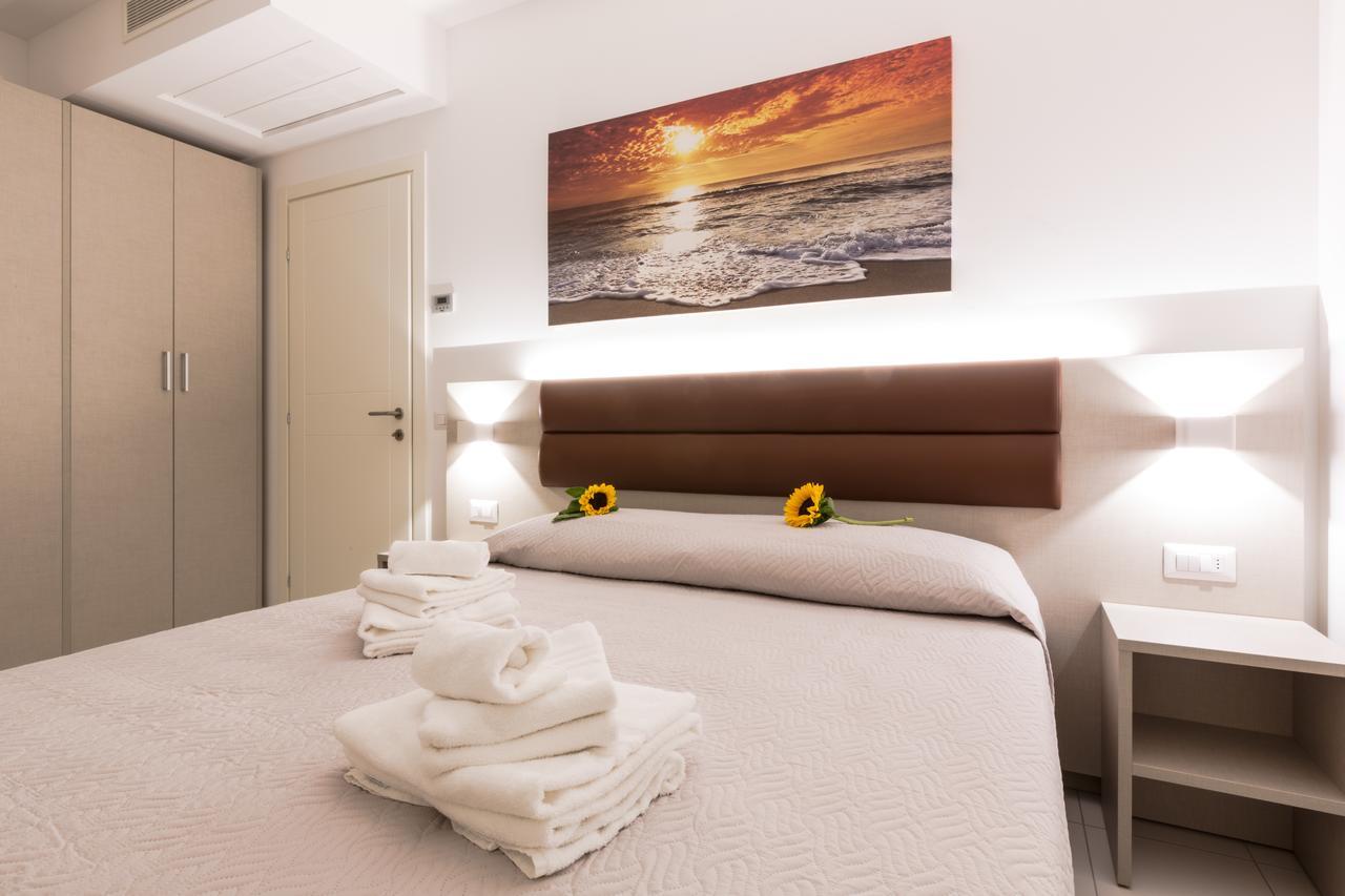 Residence Perla Verde Ричоне Екстериор снимка