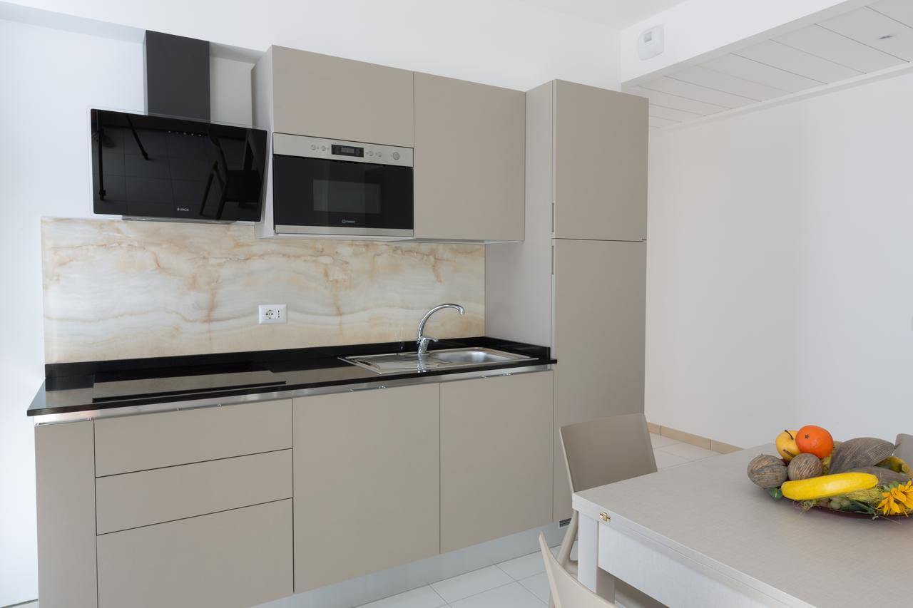 Residence Perla Verde Ричоне Екстериор снимка